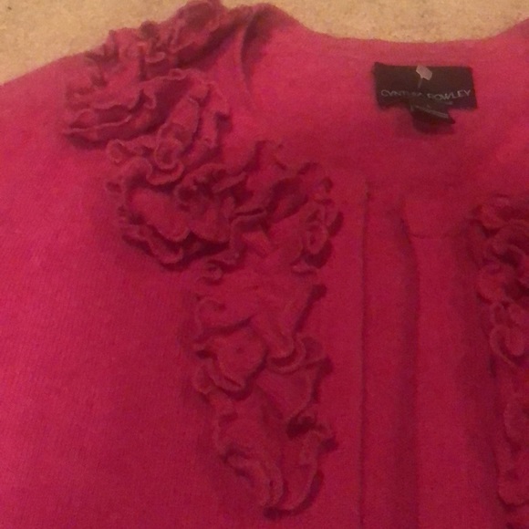 Incredibly soft cashmere cardigan. Great condition - Picture 2 of 4